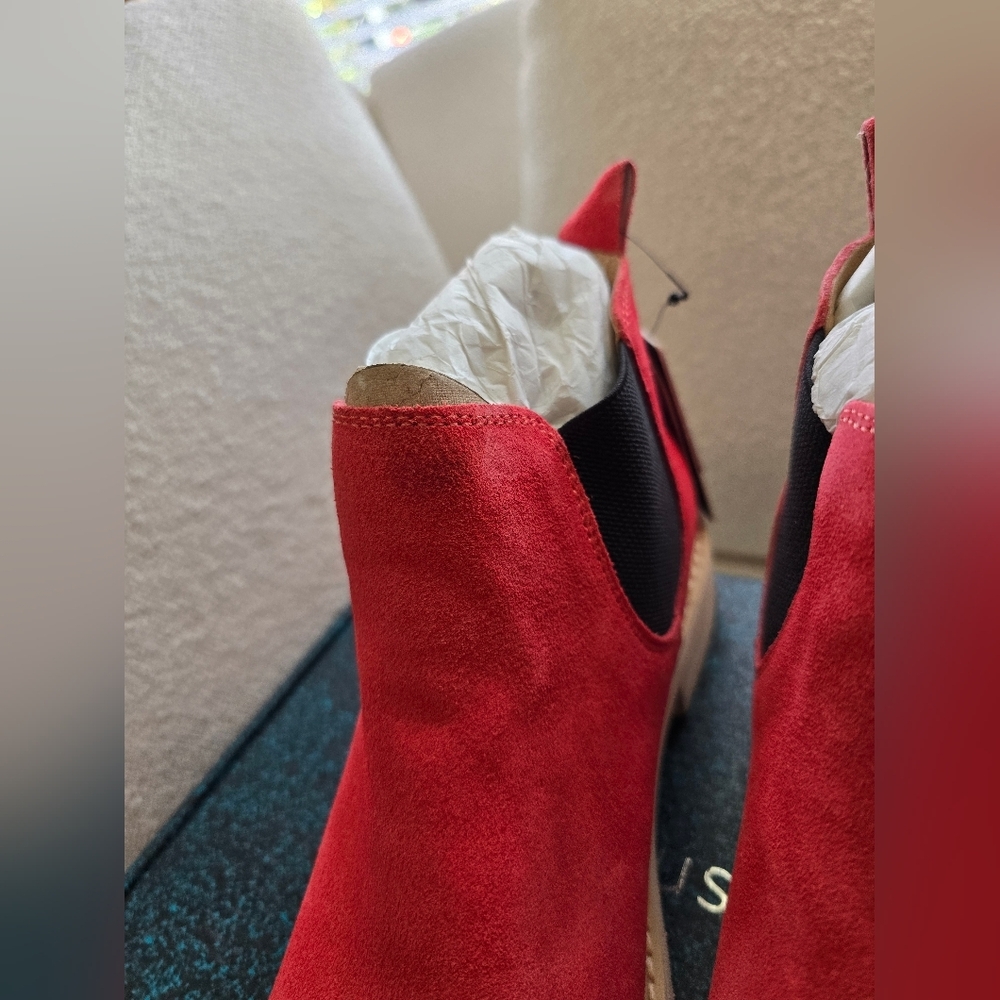 Nib Emu Australia Pinaroo Bootie, Size 7 - image 7